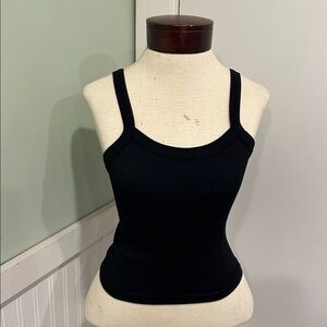 Dynamic black crop top one size